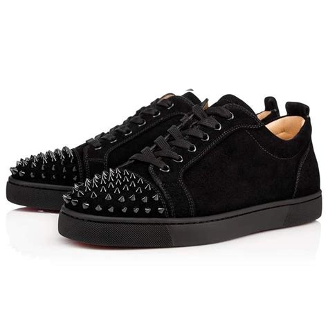 louboutin shoes spike